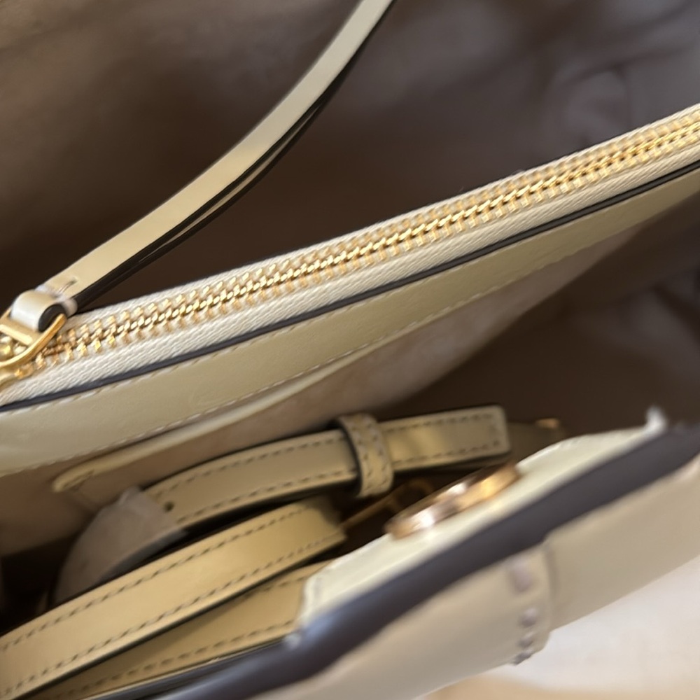 Tory Burch MCGRAW SMOOTH SATCHEL - Picture 13 of 13